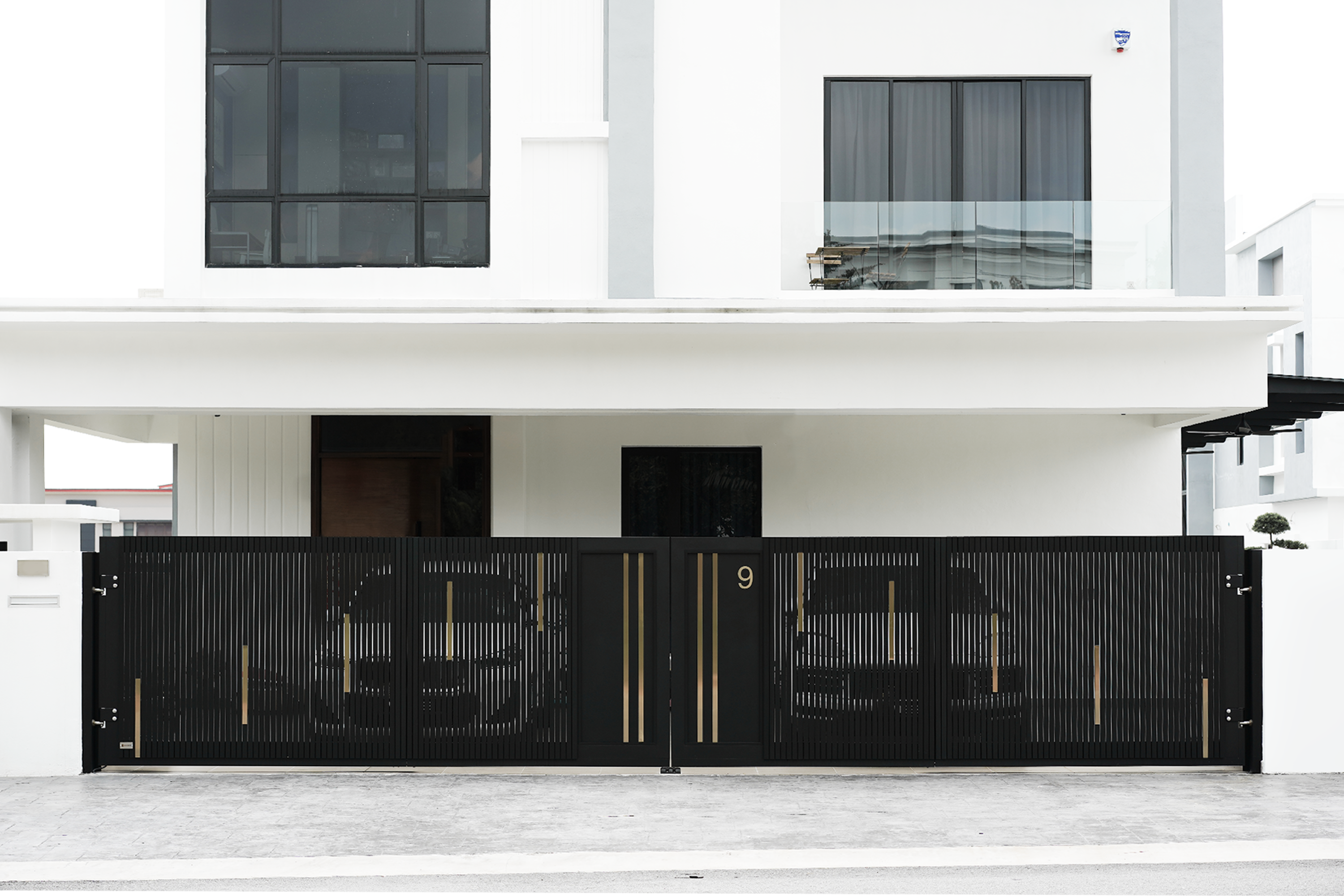 Premium Pro Plus Trackless Auto Gate 1.1